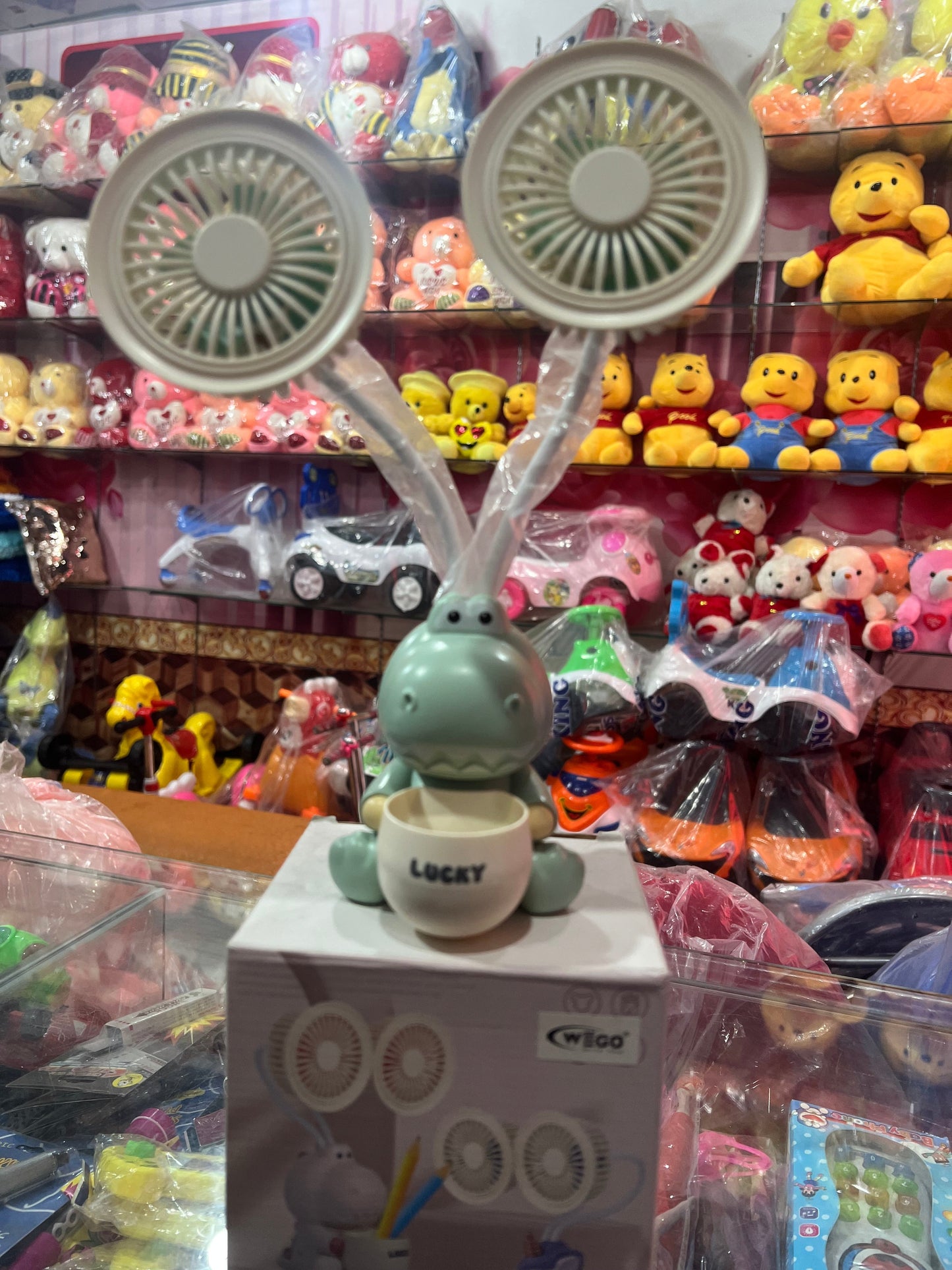 New Mini Cute Portable fan With high Quality Stand and long lasting battery